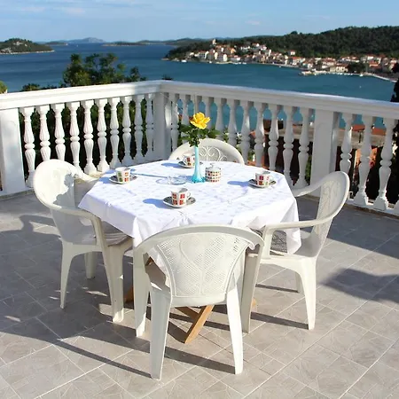 2bedroom In Apartamento Tisno